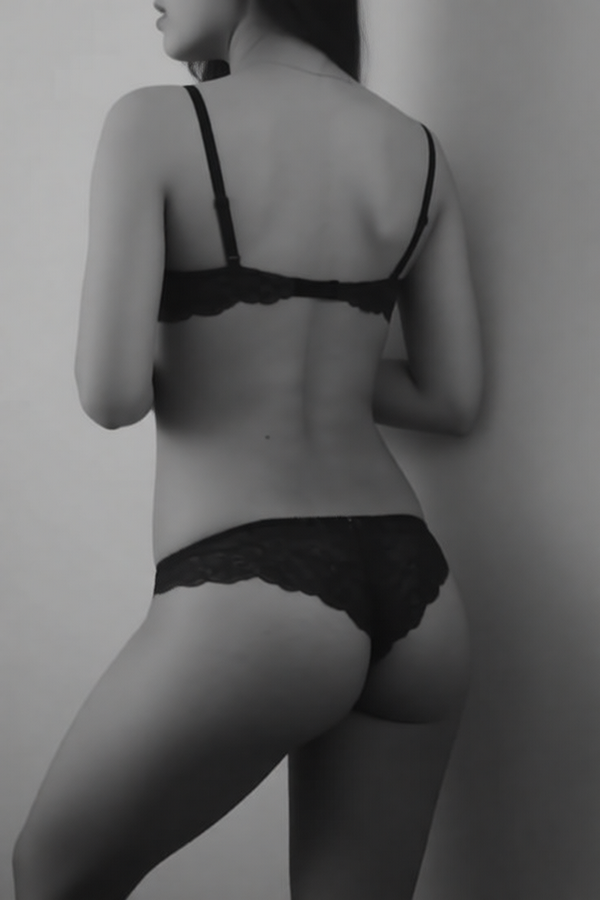 Индивидуалка Катя стройная сделает с удовольствием минет в презервативе и позовет в гости в Район - Юго-Запад