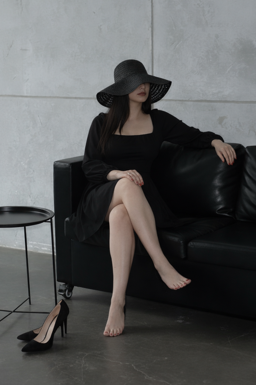 Девушка Дарья стройная исполнит минет без резинки и пригласит к себе