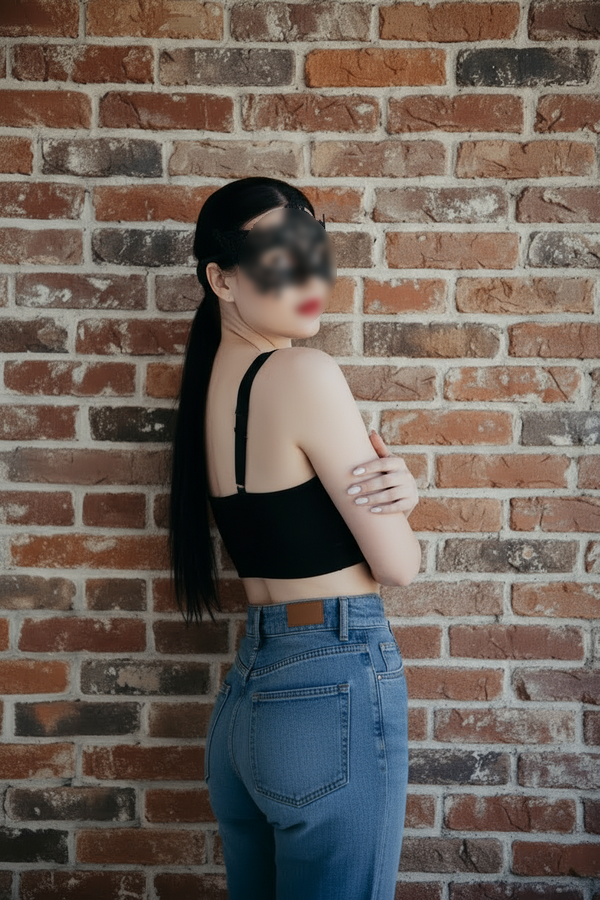 брюнетка Яна доп Анал стройная сделает качественно окончание на грудь и пригласит к себе в Район - Юго-Запад