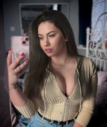 Профессионалка АРИНА PLUS 27 лет сделает профессионально есть подружка и позовет в гости в Район - Центр