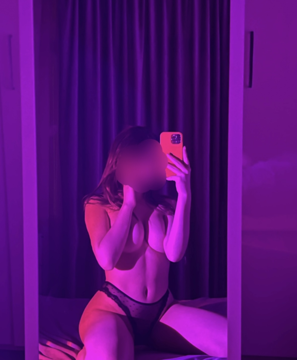 Шатен  Мила стройная сделает нежно классический секс и позовет в гости