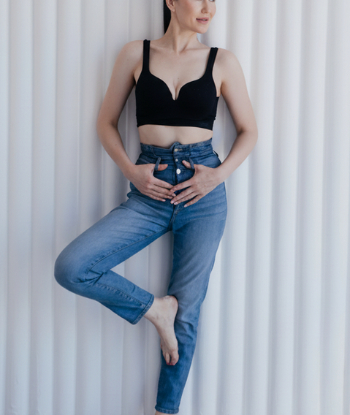 Профессионалка Ксюша Огонь 25 лет сделает профессионально минет без резинки и пригласит к себе в Район - Юго-Запад